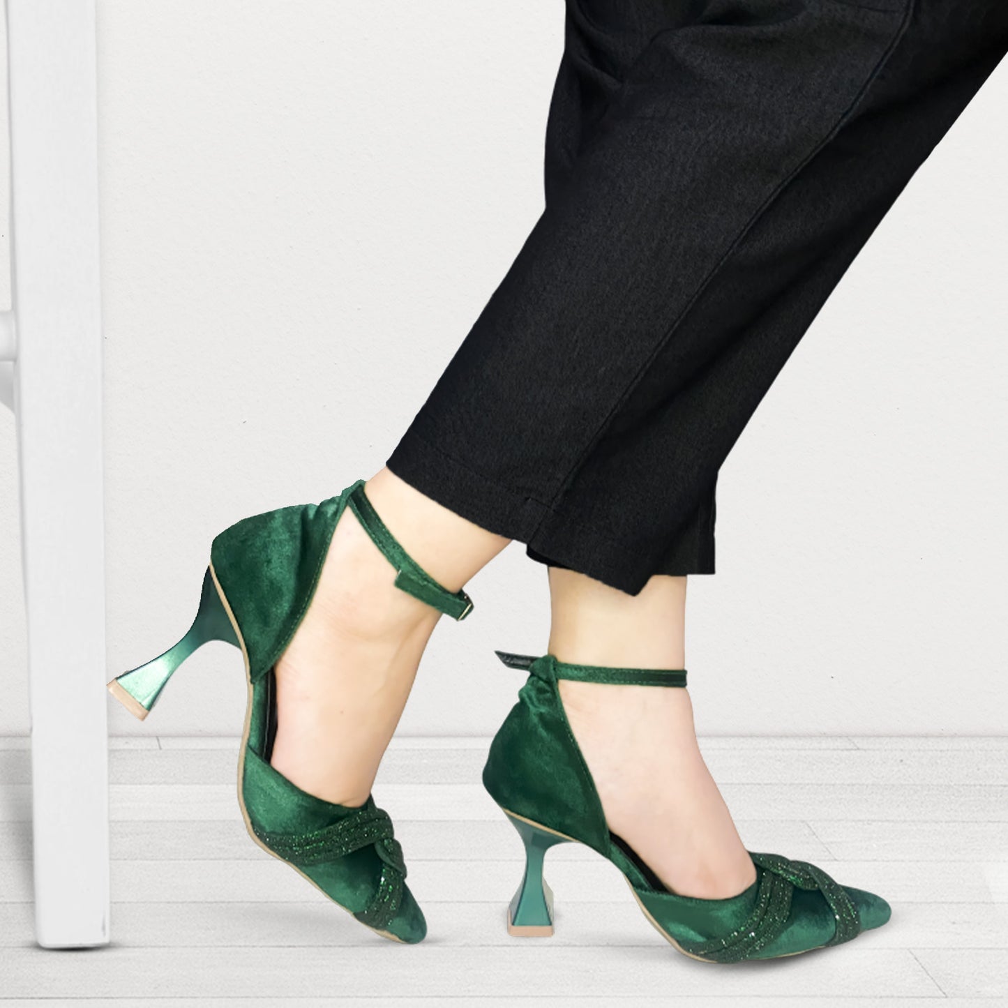 PRINCESS HEEL SANDAL - BOTTLE GREEN