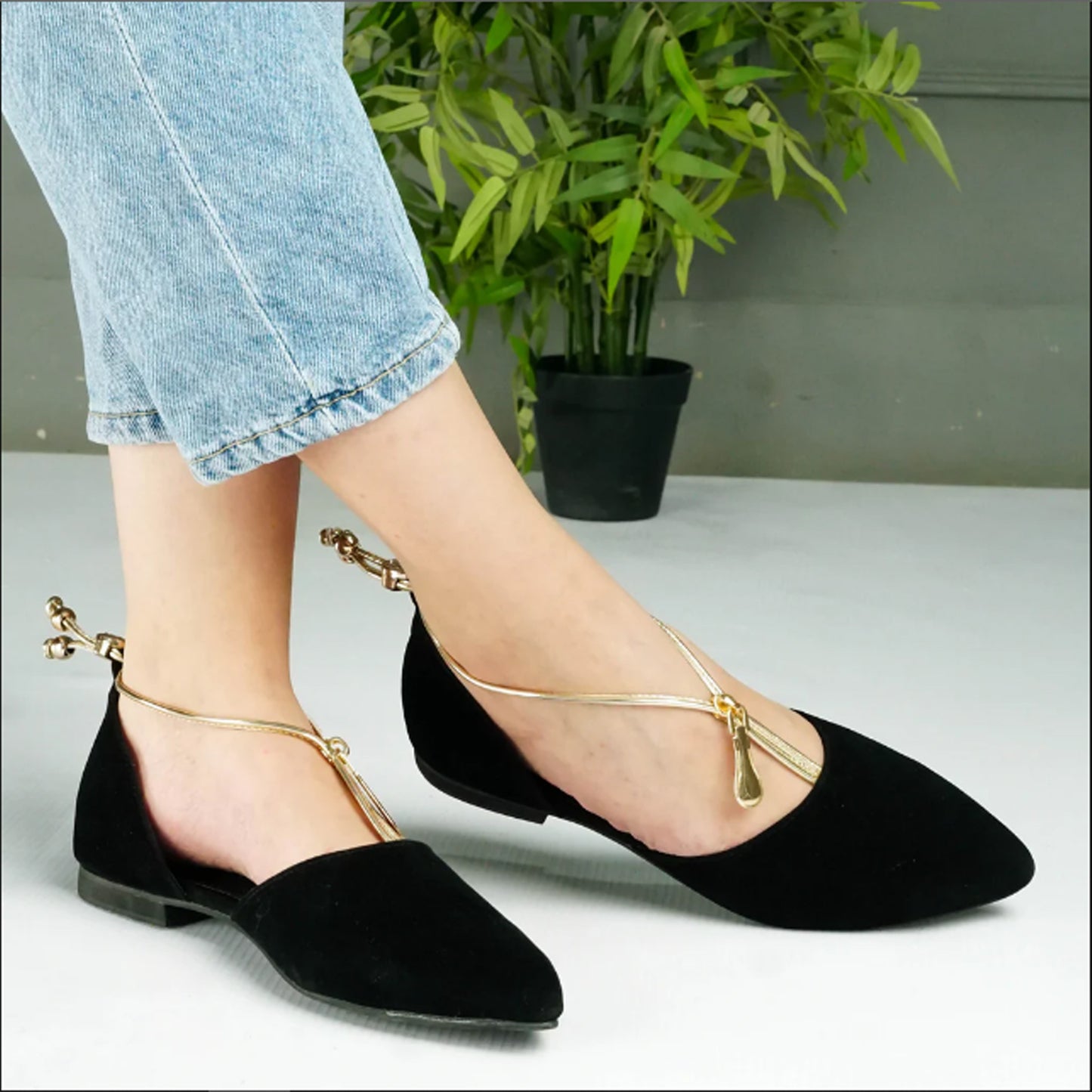 ZIPPER MULE - BLACK