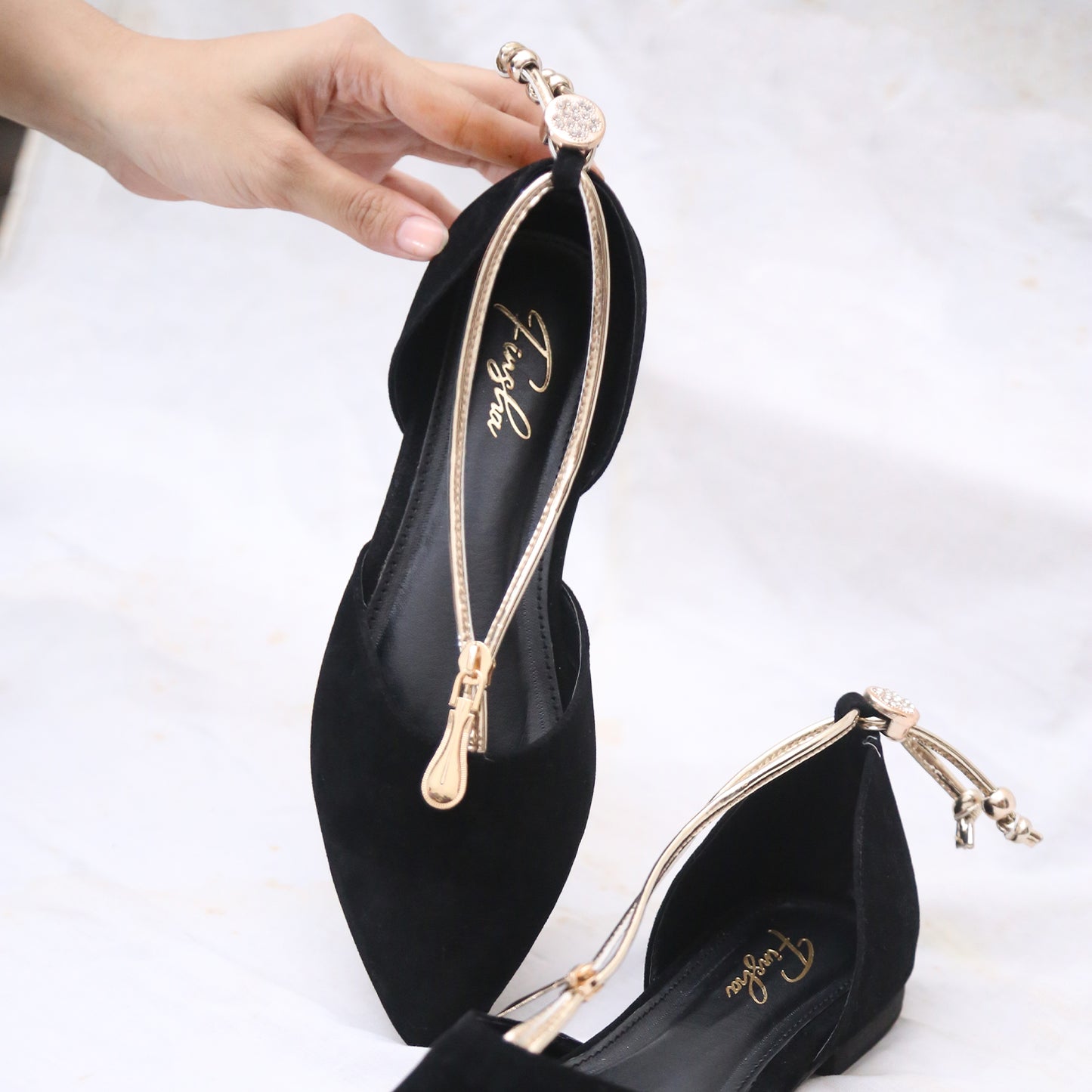 ZIPPER MULE - BLACK