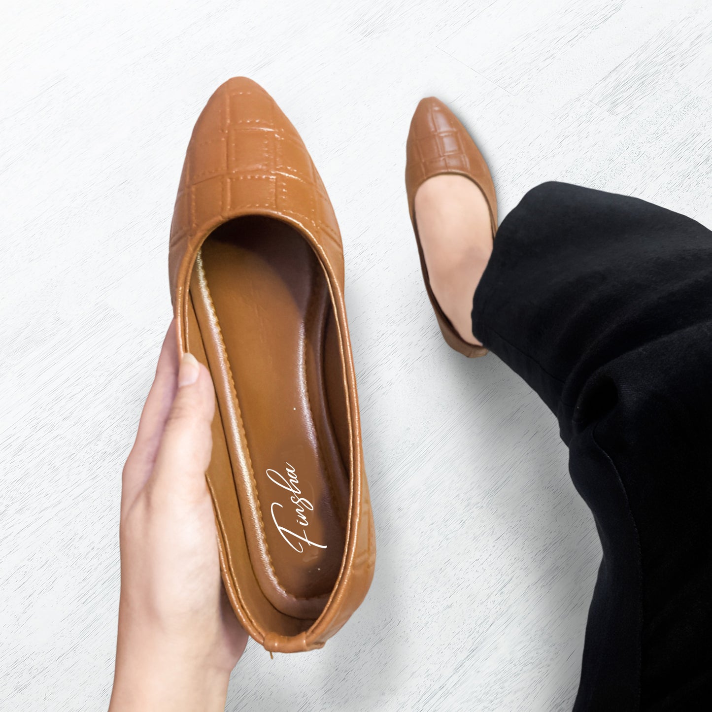 COURT SHOES - BROWN