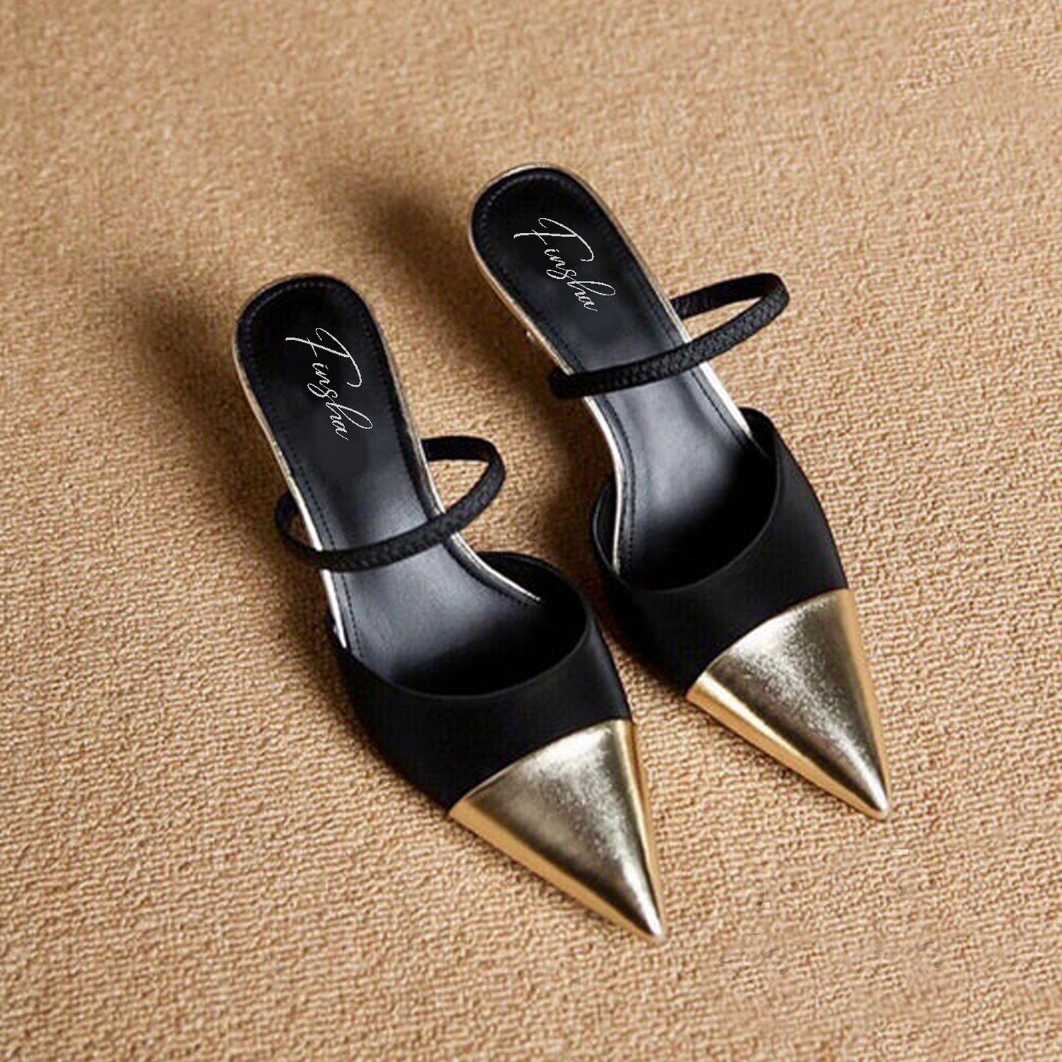 EVELINE PREMIUM MULE - BLACK AND GOLDEN - Finsha Shoes