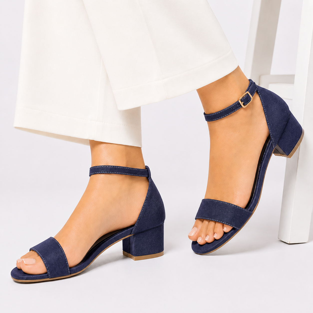 SINGLE STRAP BLOCK HEEL