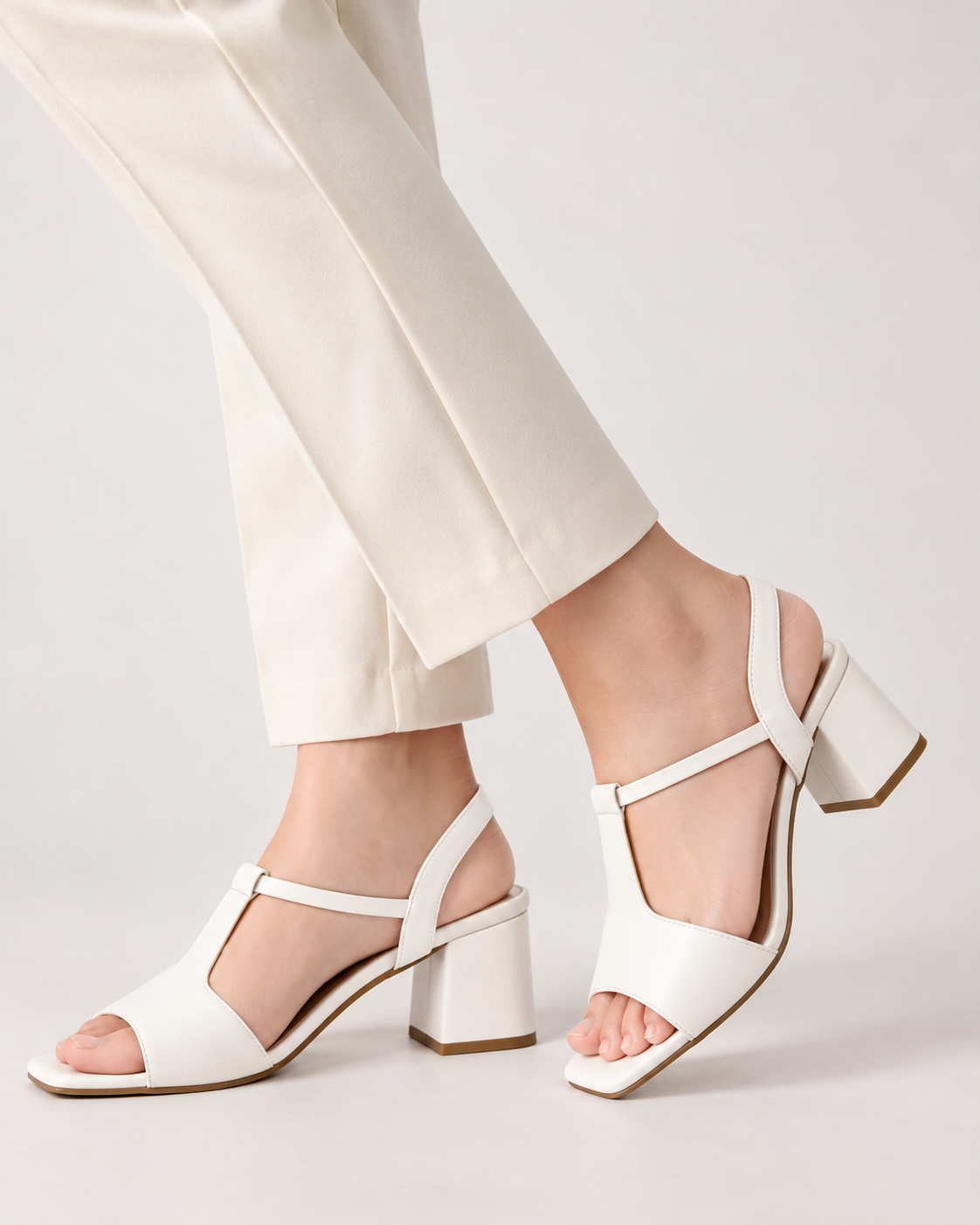 T-STRAP BLOCK HEEL