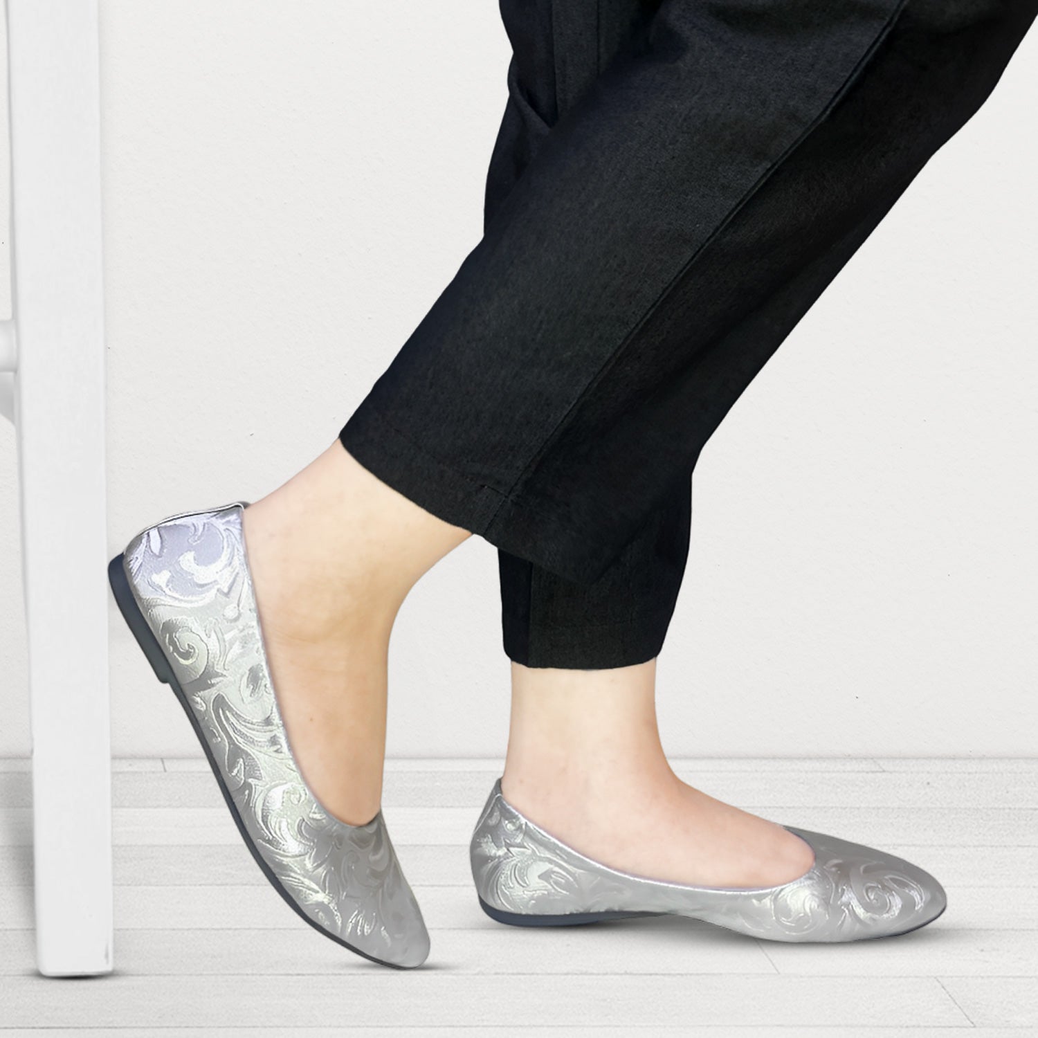 COURT SHOES - SILVER - Finsha Shoes